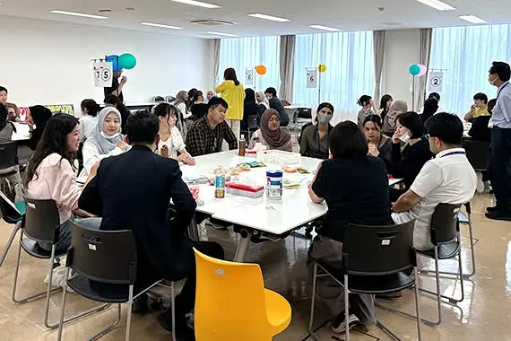 [Giao lưu Quốc tế] Nhìn lại Sự kiện Trao đổi cùng Nhân viên Chăm sóc Y tế Nước ngoài năm 2026 tại Cơ sở Fukuoka