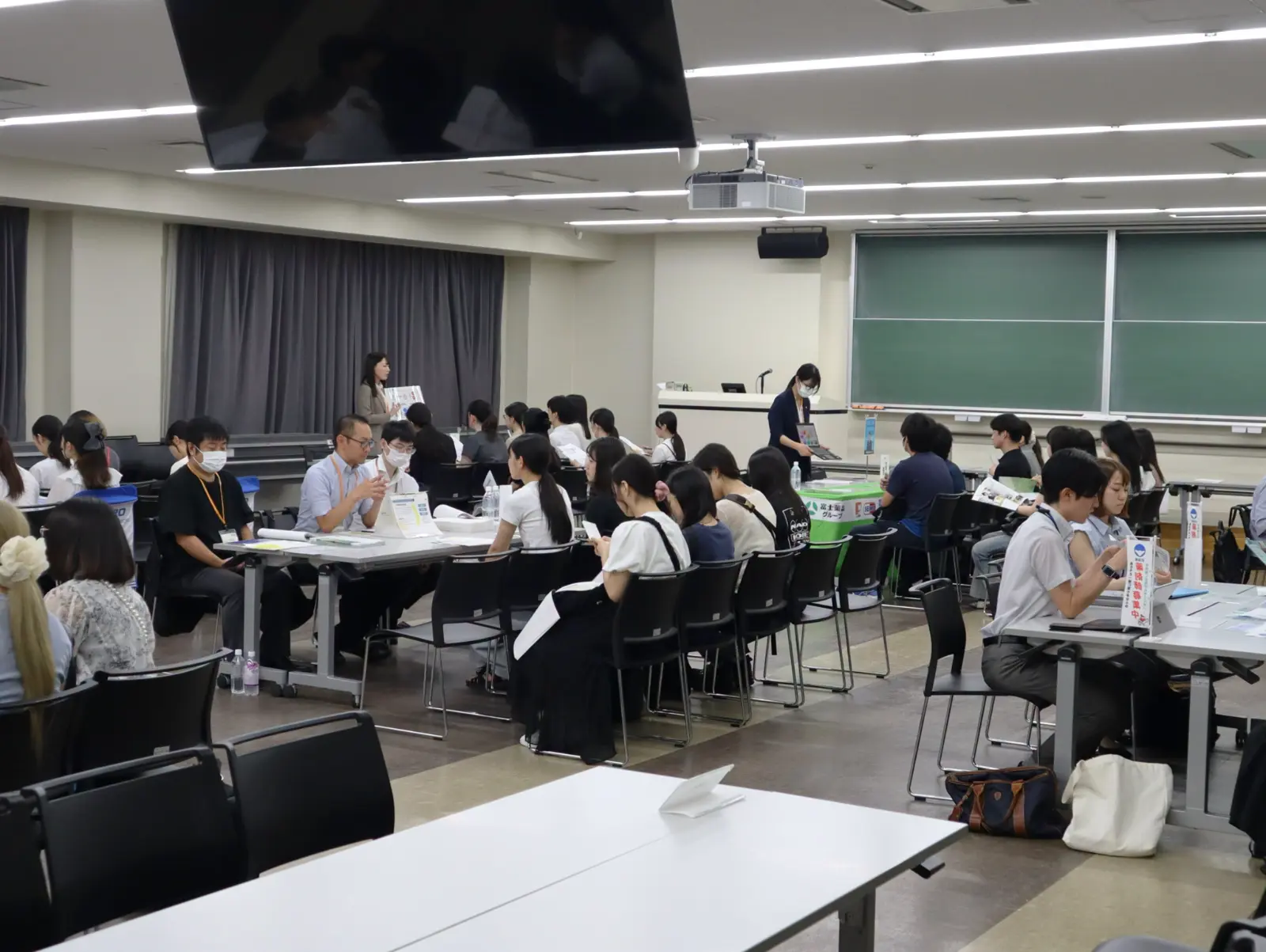 Khoa Dược Đại học Teikyo tổ chức thành công Buổi giao lưu và Trao đổi thông tin với Cựu sinh viên