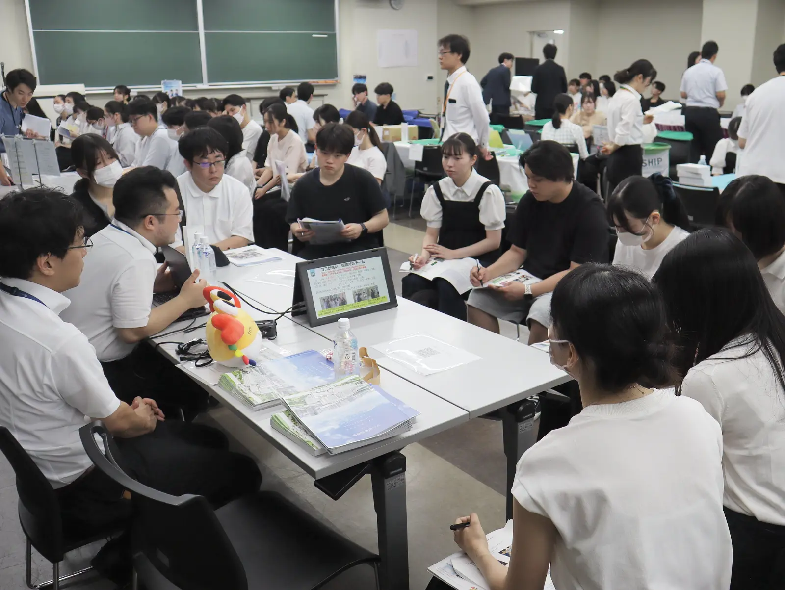 Khoa Dược Đại học Teikyo tổ chức thành công Buổi giao lưu và Trao đổi thông tin với Cựu sinh viên