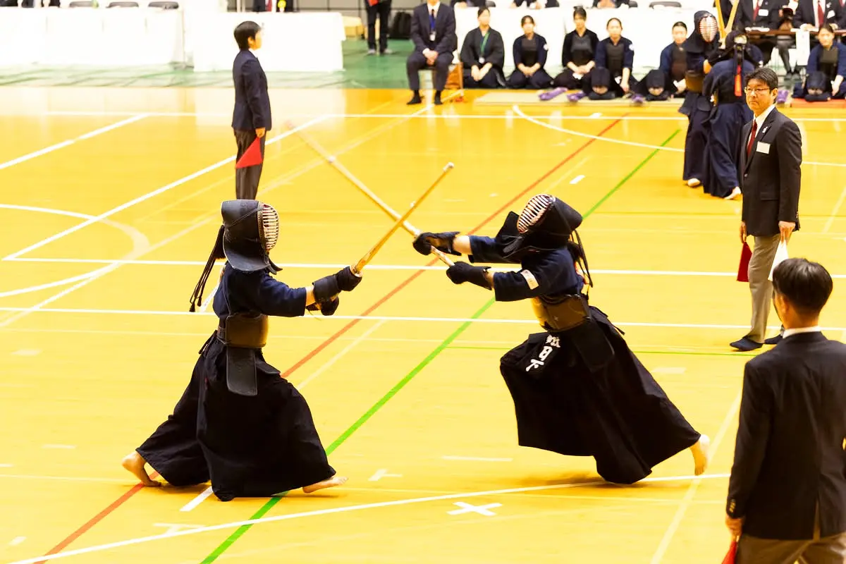 Đội Nữ Kiếm Đạo Đại Học Teikyo Tranh Tài Tại Giải Vô Địch Kendo Kanto Lần Thứ 52