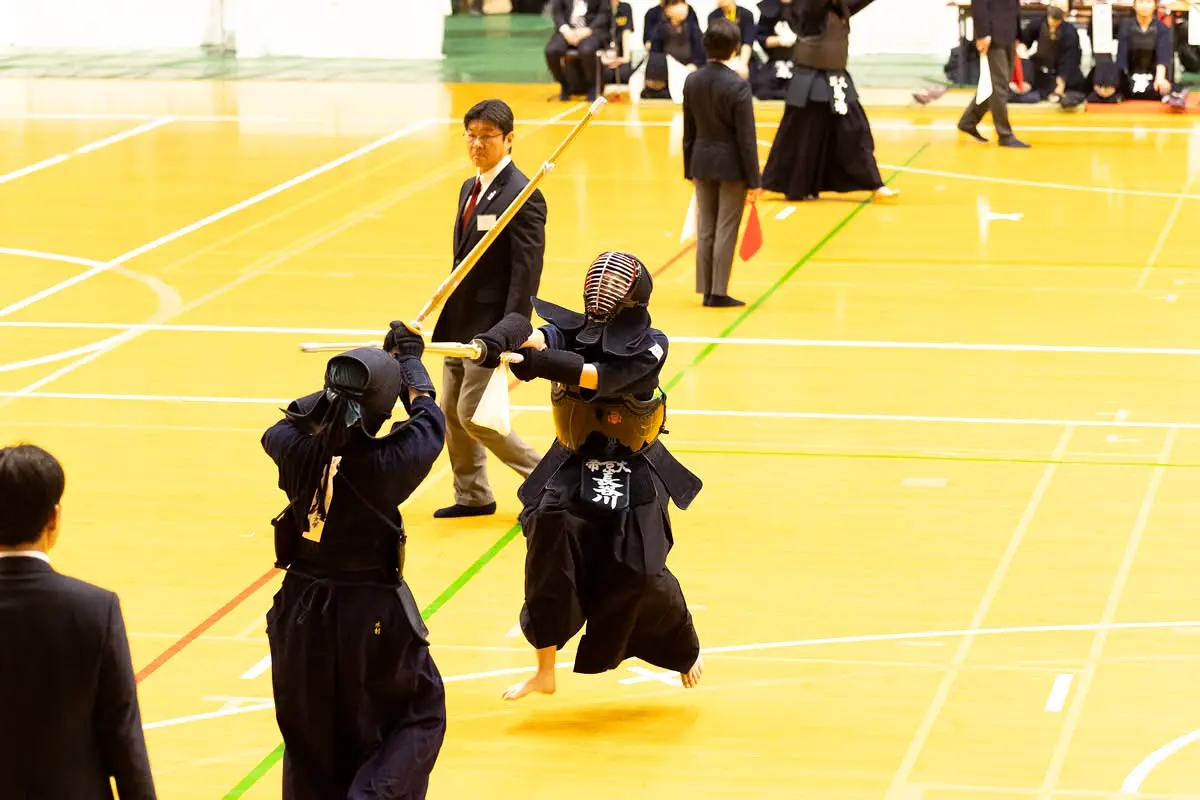 Đội Nữ Kiếm Đạo Đại Học Teikyo Tranh Tài Tại Giải Vô Địch Kendo Kanto Lần Thứ 52