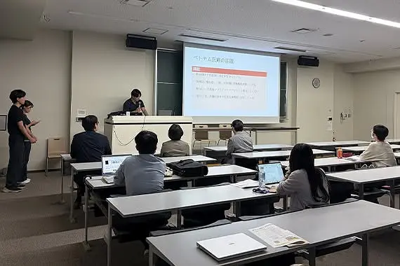 Sinh viên khối ngành Y tế Đại học Teikyo tổ chức thành công Hội nghị Báo cáo Du học