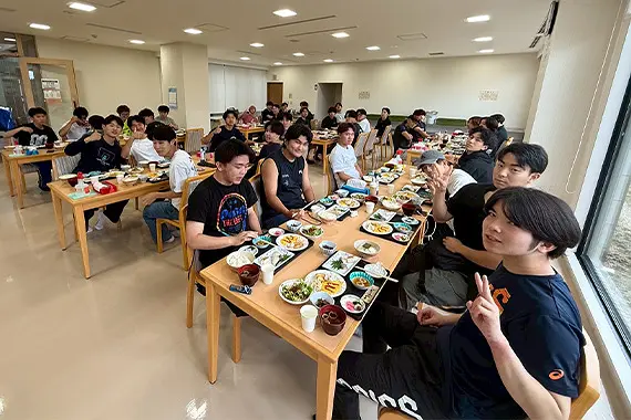 🎓 Khởi Đầu Hành Trình 4 Năm: Tân Sinh Viên Ngành Nắn Chỉnh Xương Khớp Tham Gia Khóa Tập Huấn Hakone